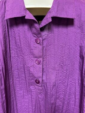 Vibrant purple blouse ladies size 2X 3/4 sleeves